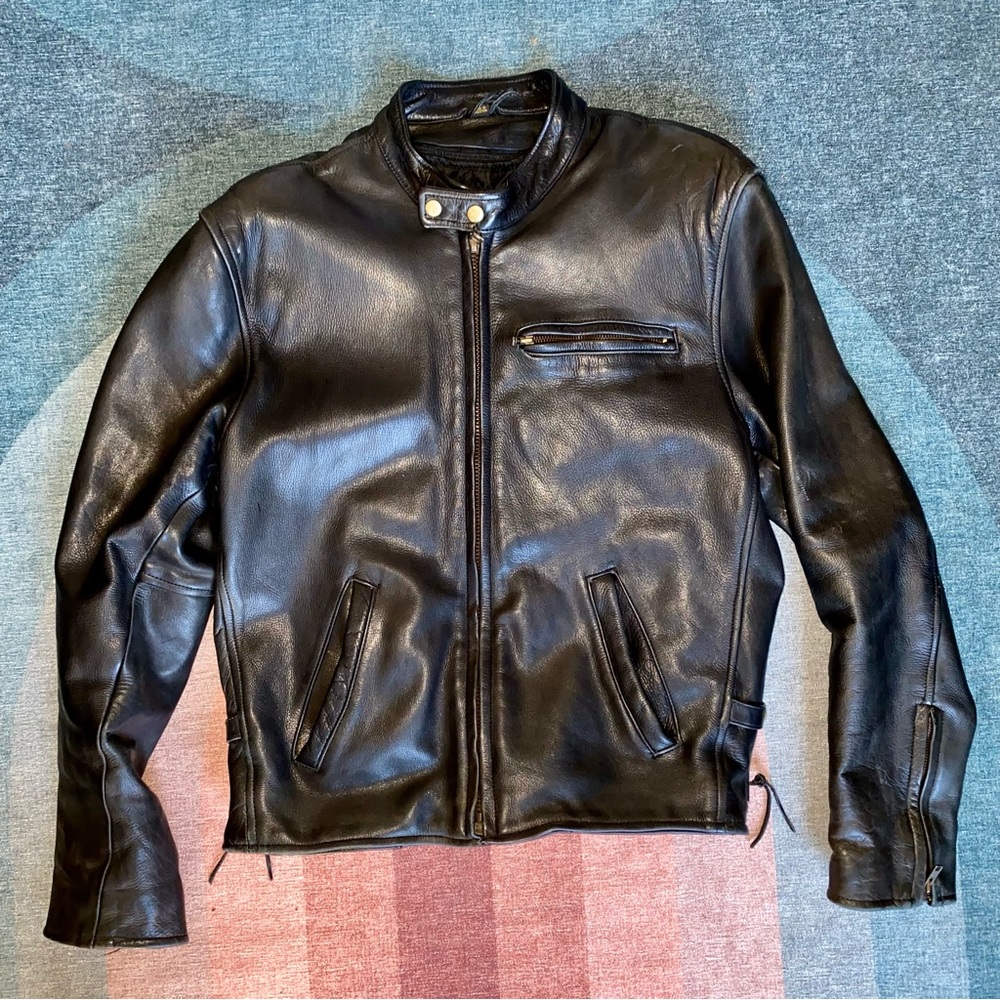 IK black Leather motorcycle jacket, in excellent condition, unisex size 48.